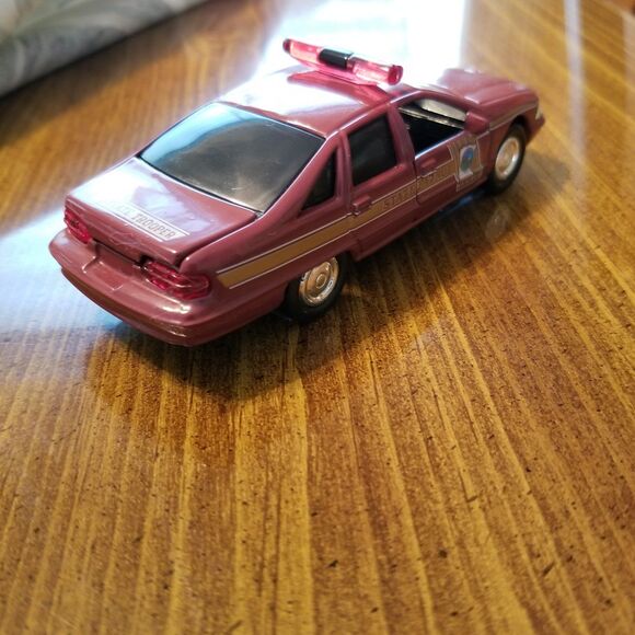 Minnesota State Police Road Champs die cast police car 1:43 scale - Picture 2 of 11